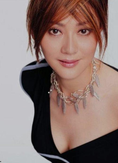 宋佳爆料自己老公视频,真相背后引发热议 第1张 宋佳爆料自己老公视频,真相背后引发热议 第1张